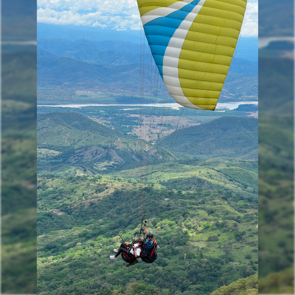 Vuelos en Parapente | Nuestros Servicios Vive y Vuela Colombia